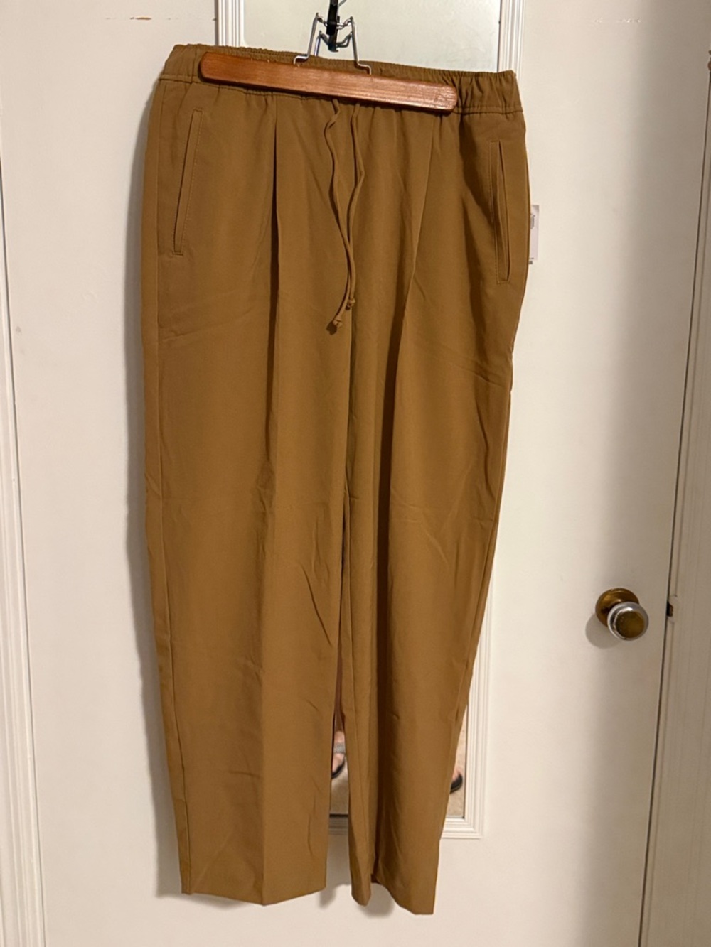 Old Navy Women's Wide Leg Drawstring Pants in Brown